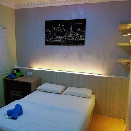 Sleeprest @ Golden Prima Hotell Batam Rom bilde