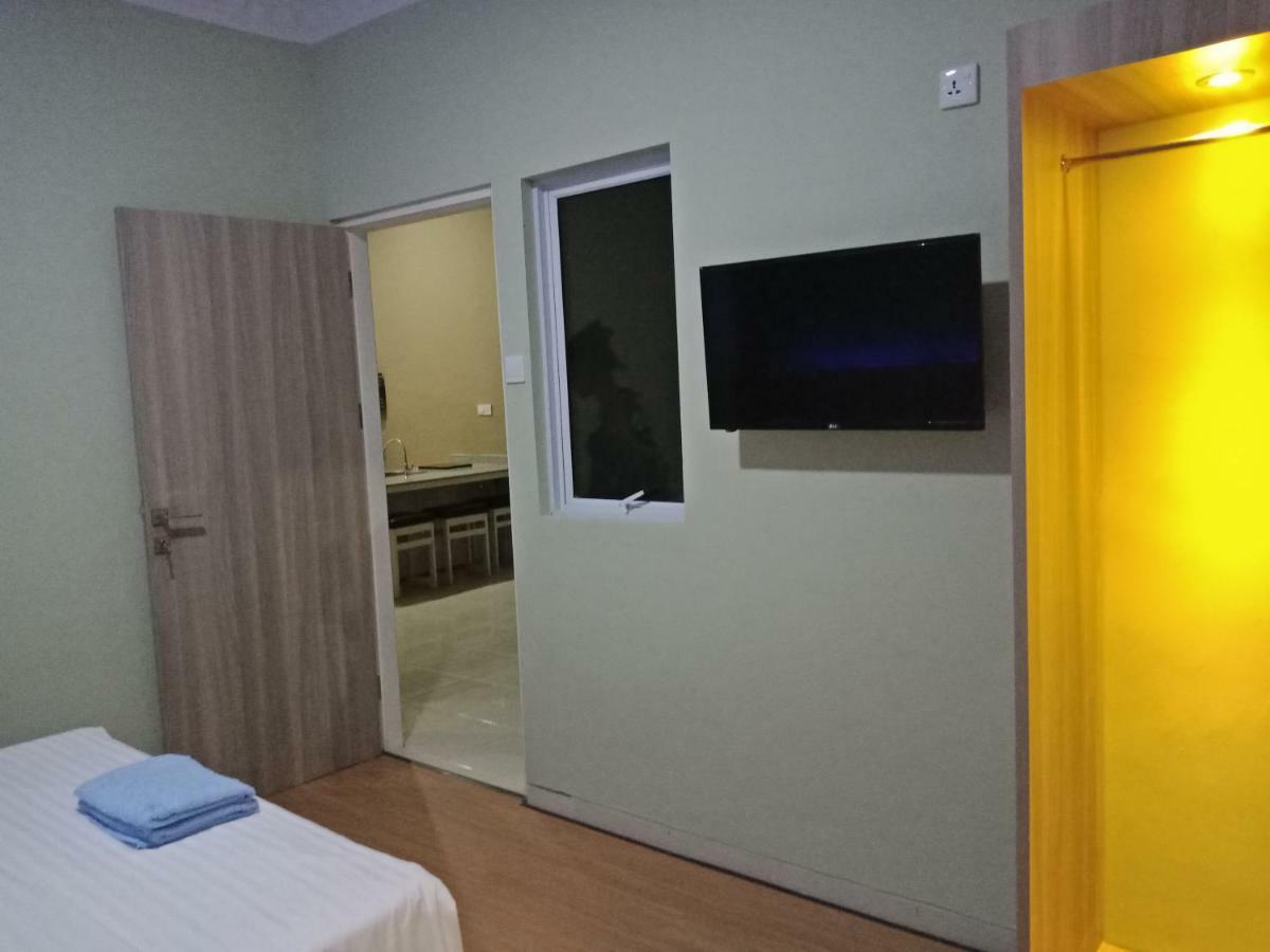 Sleeprest @ Golden Prima Hotell Batam Eksteriør bilde